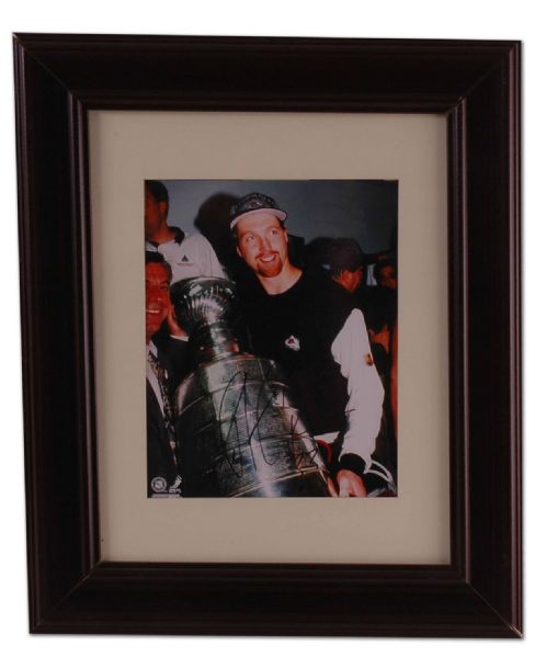 Patrick Roy & Stanley Cup Autographed Framed Photo Display (15” x 18”)