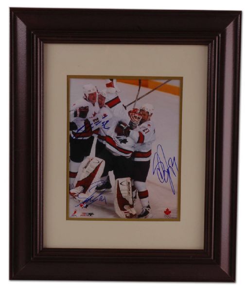 Gagne, Foote & Niedermayer 2002 Team Canada Autographed Framed Photo Display (15” x 18”)