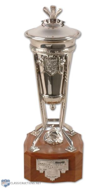 1992-93 Sylvain Toupins Montreal Canadiens Prince of Wales Championship Trophy (13)