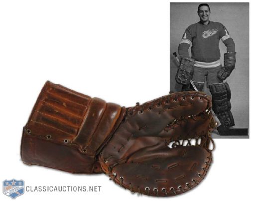 1960s Terry Sawchuk Detroit Red Wings Game Worn Catching Glove Photo Matched!