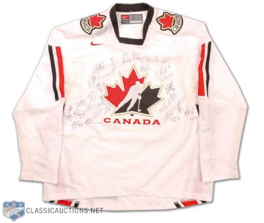 2006 Olympics Team Canada Team Signed Jersey