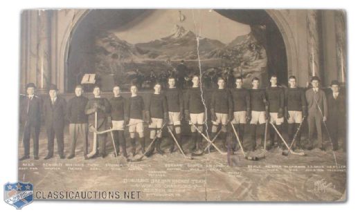 1915-16 Pittsburgh Duquesne Garden Hockey Team Panoramic Team Photo