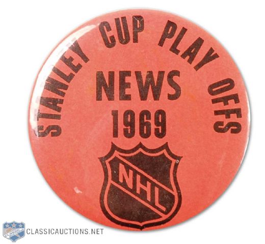 1969 Stanley Cup Playoffs News Pin-Back Button
