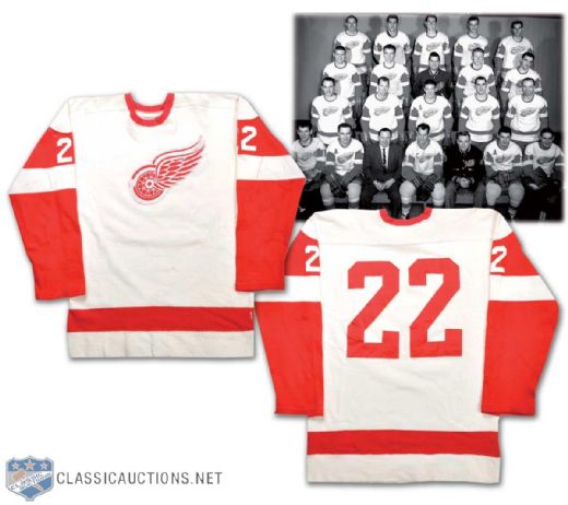 Circa 1959 Detroit Red Wings #22 Game-Worn Wool Sweater