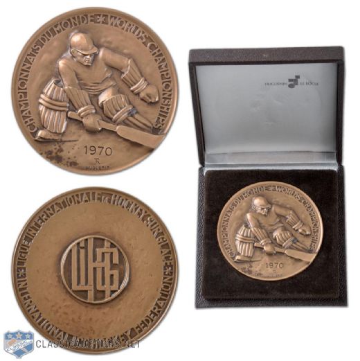 Vaclav Nedomanskys 1970 World Ice Hockey Championship Bronze Medal Won by Czechoslovakia