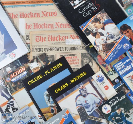 Wayne Gretzky Edmonton Oilers Game Programs, Media Guides & Publications Collection
