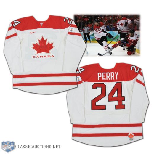Corey Perry 2010 Winter Olympics Team Canada Game-Worn Jersey