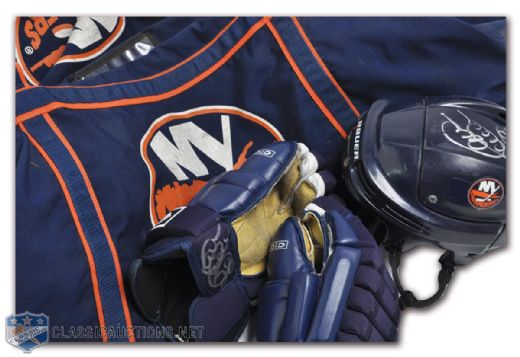 Garry Galleys 2000-01 New York Islanders Game-Worn Helmet & Gloves Plus Islanders Equipment Bag