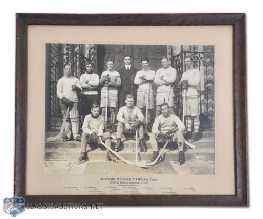 University of Toronto 1911-12 CIBU Junior Champions Framed Team Photo with Harry Westerby (15 1/2" x 18 1/2")