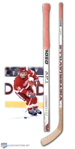 Steve Yzermans Mid-1990s Detroit Red Wings Victoriaville Signed Game-Used Stick