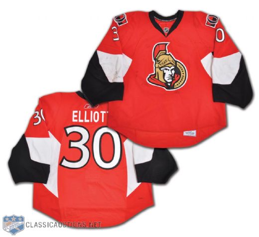 Brian Elliotts 2009-10 Ottawa Senators Game-Worn Jersey