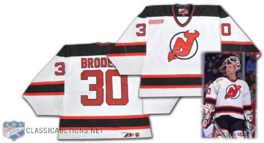 Martin Brodeurs 1999-2000 New Jersey Devils Signed Game-Worn Jersey - Photo-Matched!
