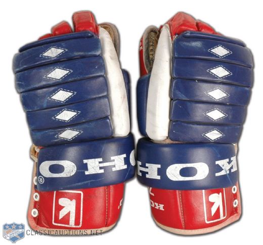 Phil Housleys Early-1990s Winnipeg Jets Game-Used Gloves