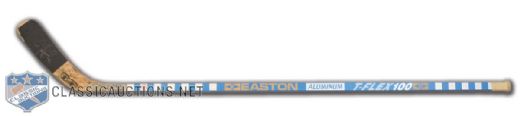 Jeremy Roenicks Early-1990s Easton Aluminium Signed Game-Used Stick