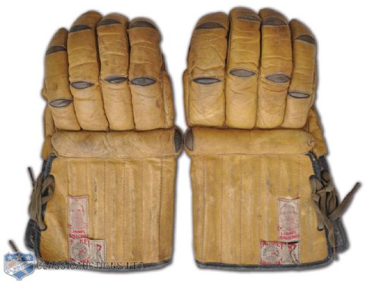 Vintage 1920s/1930s Lionel Conacher-Endorsed Spalding Hockey Gloves