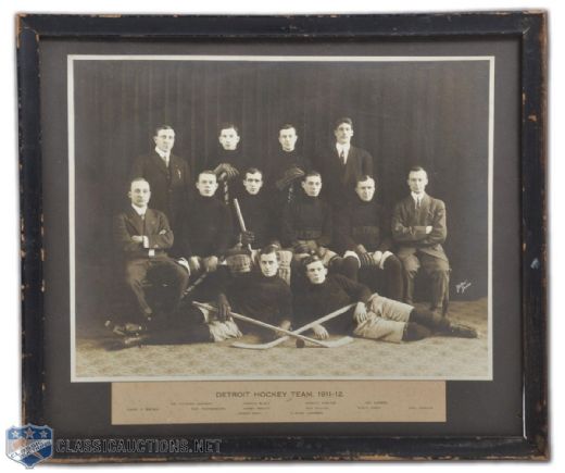 1911-12 Detroit Hockey Team Vintage Studio Portrait Photo (17"x20")