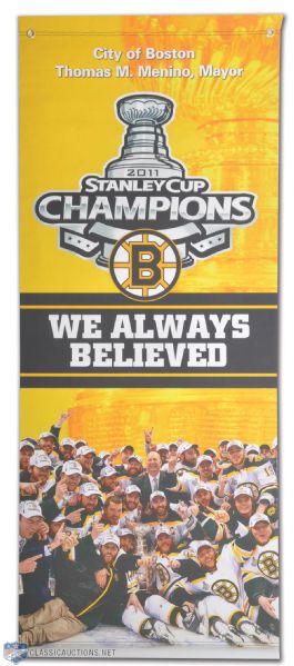 Boston Bruins 2011 Stanley Cup Champions Team Photo Street Banner (62" x 24")
