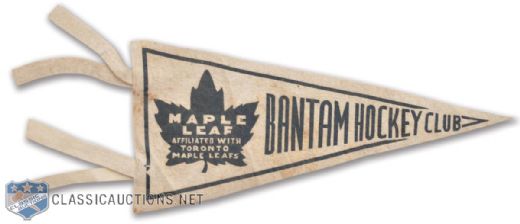 Scarce 1946-47 Toronto Maple Leafs Quaker Oats Bantam Hockey Club Pennant