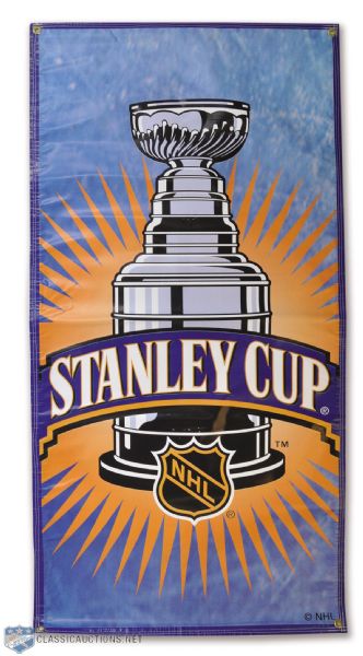 Official Banner of the 2004 NHL Stanley Cup Finals (30" x 61")