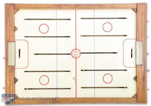 Scarce 1950s Cresta Table Top Hockey Game