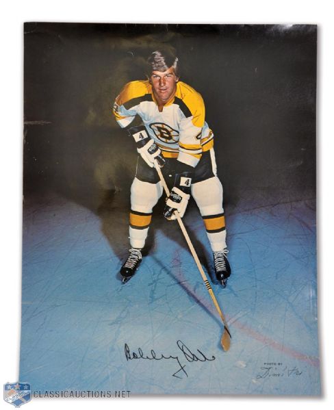 Bobby Orr / Boston Bruins Vintage Memorabilia with 1970s Orr Bruins Lighter