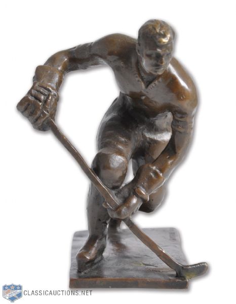 Beautiful 1968 Hockey Player Bronze Statue (6 1/2")
