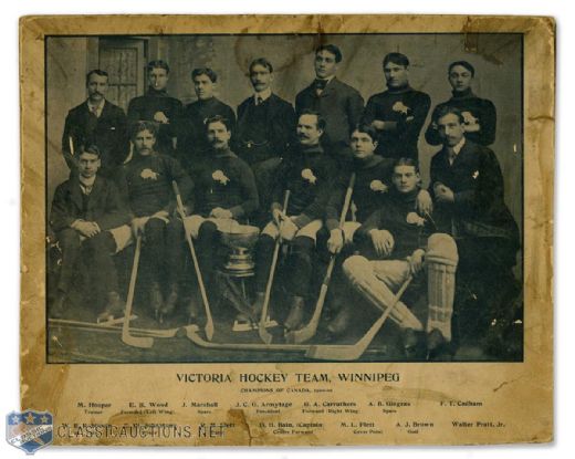 Winnipeg Victorias 1901 Stanley Cup Champions Team Photo (8" x 10")