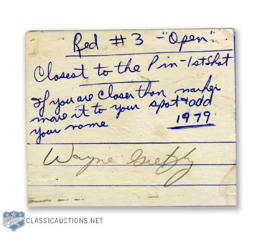 Wayne Gretzkys 1979 Signed "Closest to the Pin" Golf Contest Card (3" x 3 1/2")