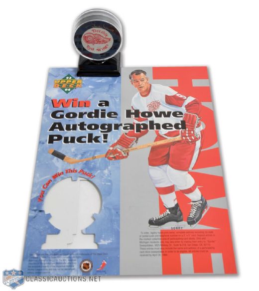 Gordie Howe 1993-94 Upper Deck Dealer Display with Howe Signed Puck