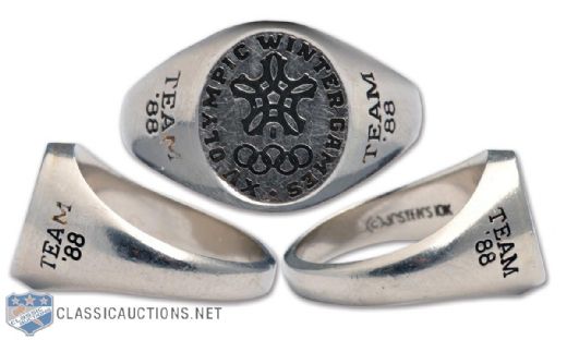 1988 Calgary Winter Olympics Team Canada 10K Gold Team Ring