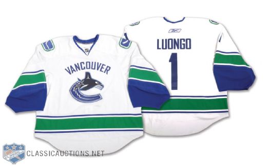 Roberto Luongos 2010-11 Vancouver Canucks Game-Worn Jersey from his 300th NHL Win with LOA - Photo-Matched!