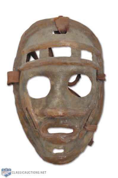 Vintage 1960s Pro-Style Fiberglass Goalie Mask