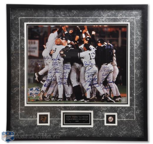 New York Yankees 2000 World Series Champions Limited-Edition Team-Signed Photo Framed Montage - Steiner COA (26" x 27")