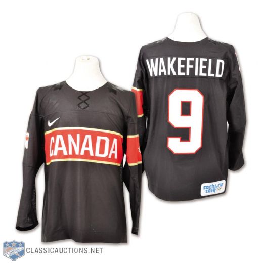 Jennifer Wakefields 2014 Olympics Team Canada Game-Worn Jersey with Hockey Canada LOA