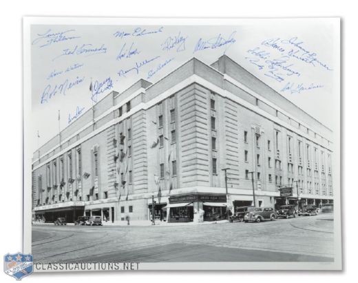 Maple Leaf Gardens Photo Autographed by 17 Former Leafs (16" x 20")