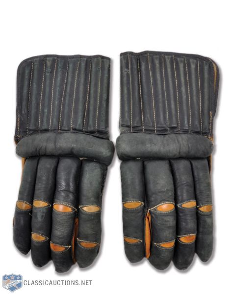 Vintage Holden Polar Brand Long Fingers Hockey Leather Gloves