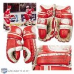 Igor Larionovs 1989 World Championships CCCP Signed Game-Used Gloves