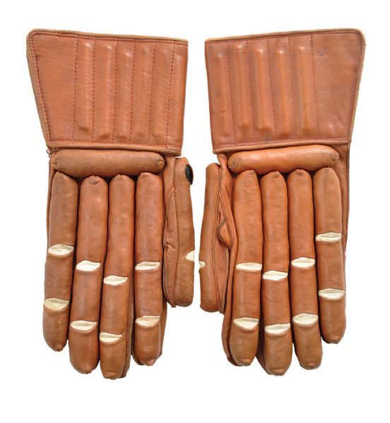 Vintage 1920s Long Fingers Hockey Leather Gloves In Gorgeous Condition 