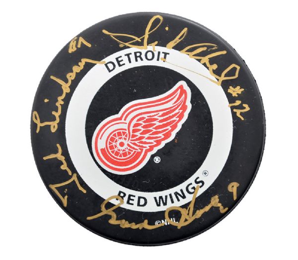 Howe, Lindsay and Abel Detroit Red Wings "Production Line" Signed Photo and Puck 