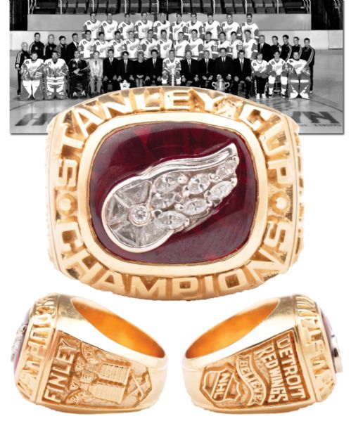 Dr. John Finleys 1997-98 Detroit Red Wings Stanley Cup Championship 14K Gold and Diamond Ring