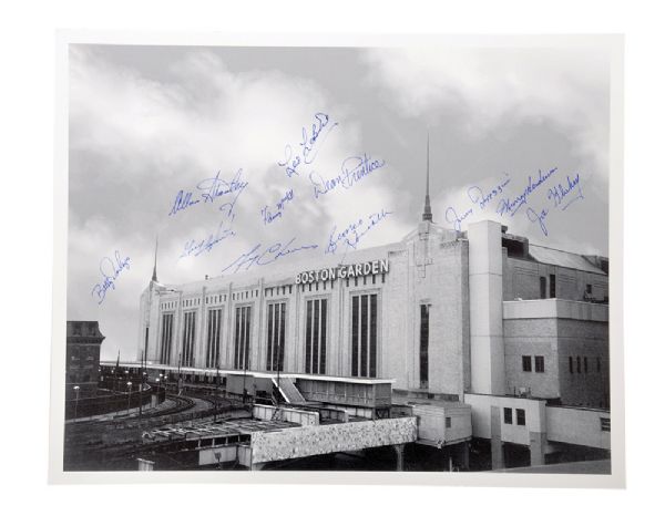 Boston Garden Photo Autographed by 11 Former Bruins (16" x 20") 