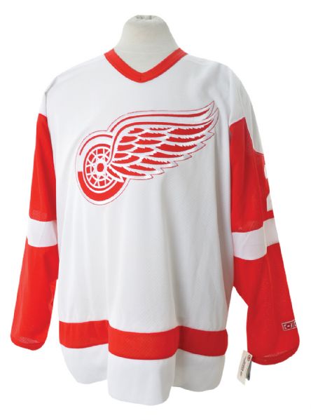 Delvecchio, Dionne and Fetisov Signed Detroit Red Wings Jerseys with LOA 