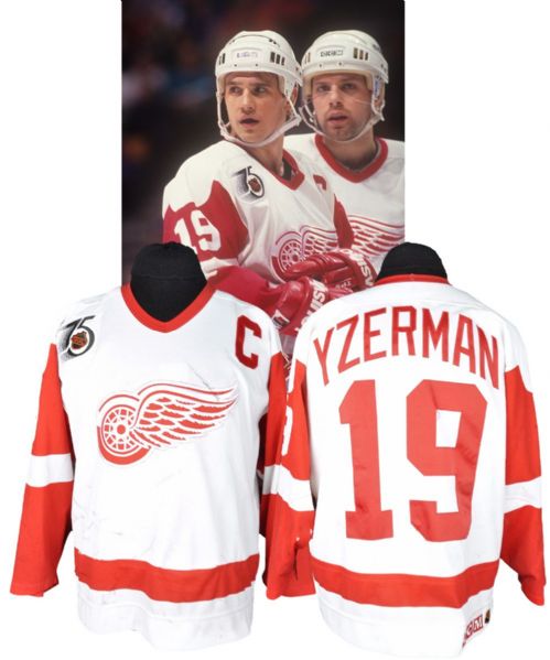 Steve Yzermans 1991-92 Detroit Red Wings Game-Worn Captains Jersey <br>- Photo-Matched!