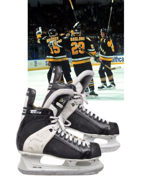 Mario Lemieuxs 1995-96 Pittsburgh Penguins 500th Goal CCM Tacks Game-Used Skates <br>- Photo-Matched!