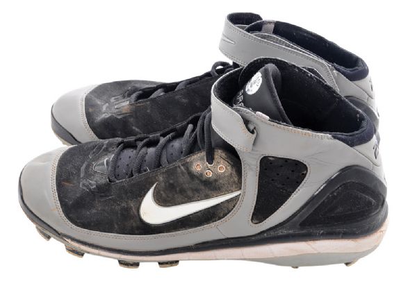 Robinson Canos 2006 New York Yankees Game-Used Cleats 