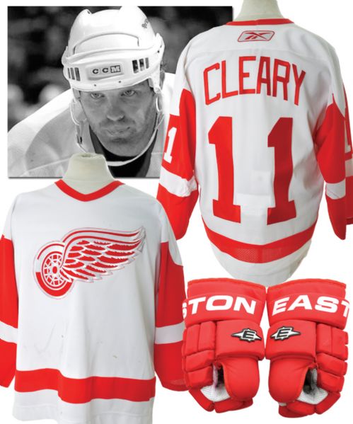 Dan Cleary’s 2005-06 Detroit Red Wings Game-Worn Playoffs Away Photo-Matched Jersey Plus Game-Used Gloves with Team LOAs