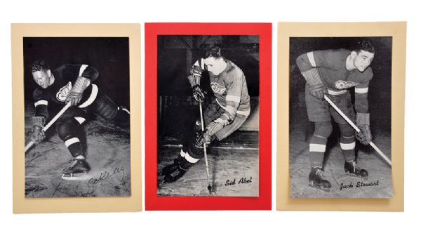 Detroit Red Wings Bee Hive Group 1 Photos (1934-43) with Brown, Jennings, McGaig, McDonald and Voss (36) 