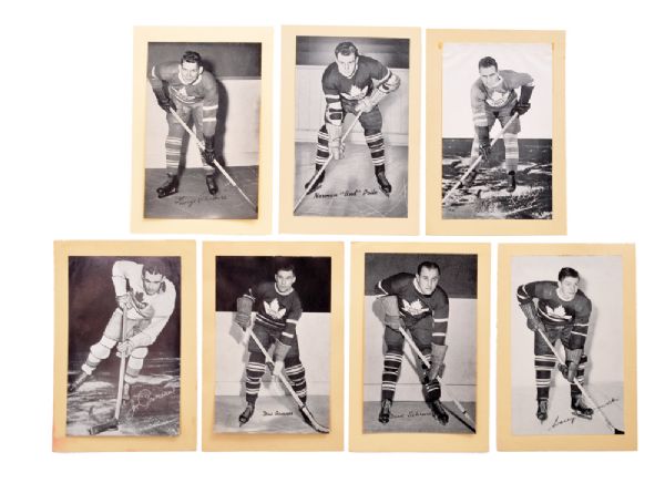 Toronto Maple Leafs Bee Hive Group 1 Photos (1934-43) with Mann, McLean and Poile (49)