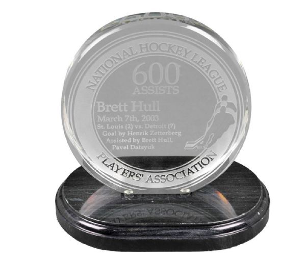 Brett Hulls 2002-03 NHLPA 600 Assists Milestone Award (6”)