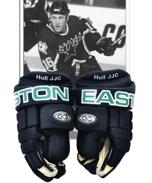 Brett Hulls 2000-01 Dallas Stars Easton Synergy Game-Used Gloves
